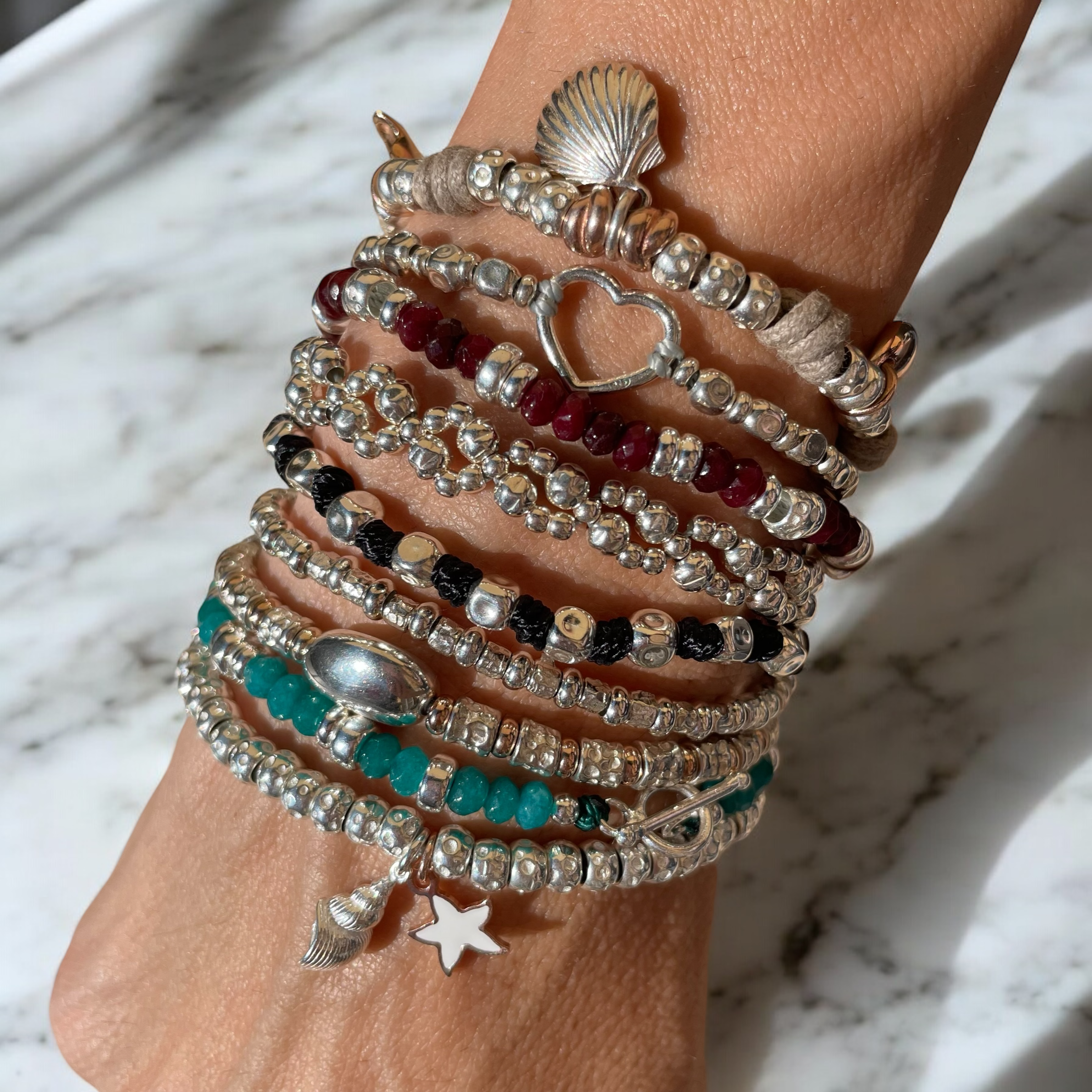 Bracciale Portafortuna Macramè Fatto A Mano Con Cuore Argento, Regolabile - Regalo Con Sacchetto (Argento/Bianco)