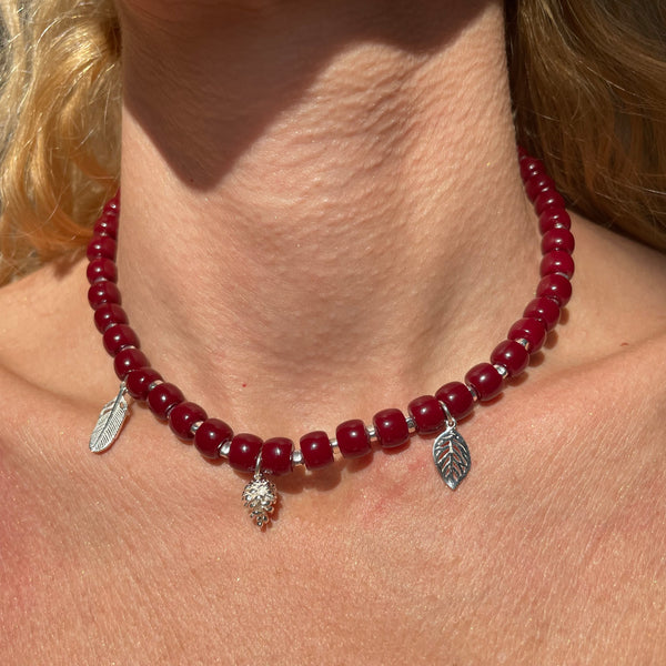 CL0180 Collana con cilindri in pasta di vetro e rondelle irregolari in argento (ciondoli se si vogliono da opzionare)