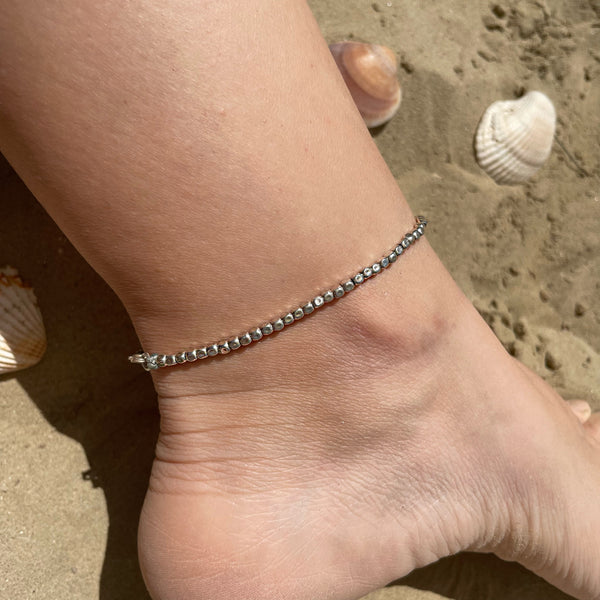 CV018 Cavigliera con pepite martellate mini (con ciondolo o passante a scelta)