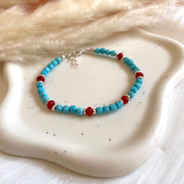 B0294 Bracciale con cubetto aulite, e rondella corallo e argento