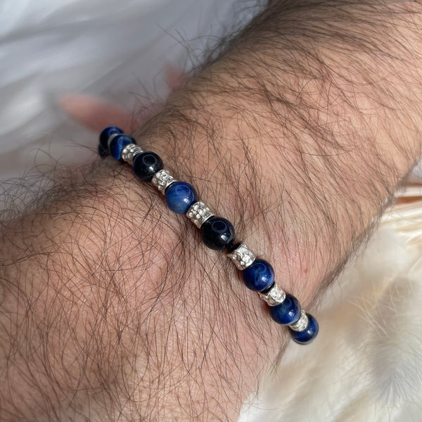 B006 Bracciale con palline occhio di tigre blu e granelli