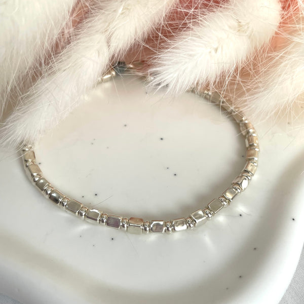 B050 Bracciale cubetti piccoli e rondelle