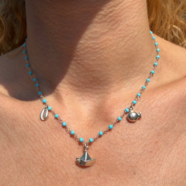 CL0181 Collana rosario in pasta di turchese e ciondoli: pesce, barca e conchiglia