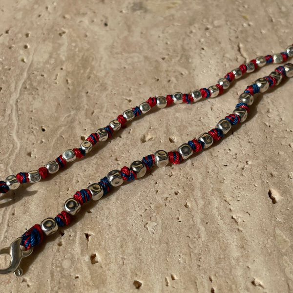 B013 Bracciale del tifoso con pepite martellate e nodini in filo nautico (colori della squadra a scelta)