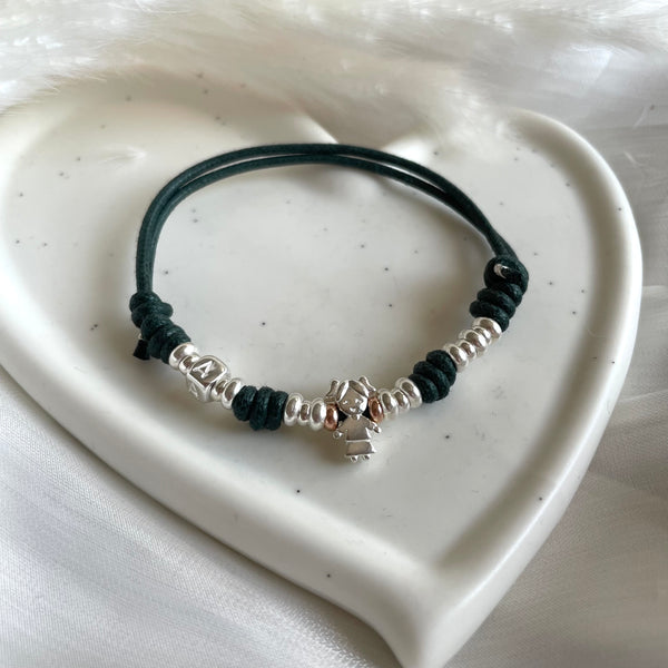 B0249 Bracciale cordino cerato e rondelle con elementi passanti bimbi e volendo iniziali