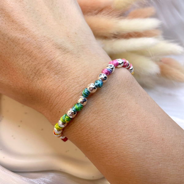 B0175 Bracciale palline martellate con nodi in filo nautico (colore a scelta)