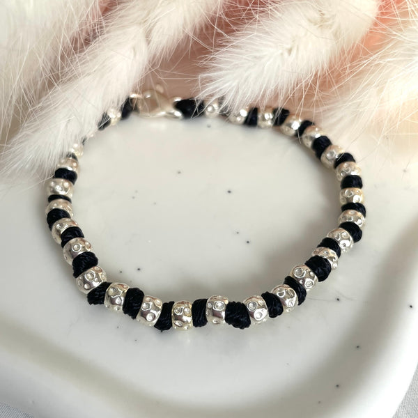 B035 Bracciale con granelli nuovi e nodi filo nautico