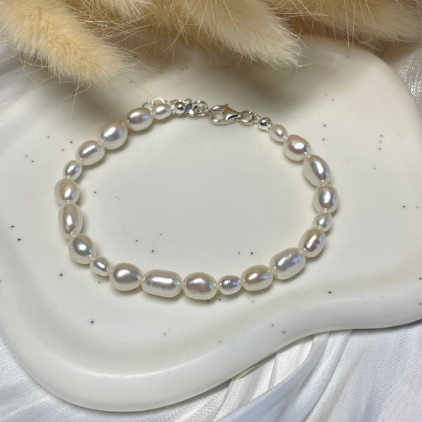 B0190 Bracciale argento con perle di fiume in gradazione