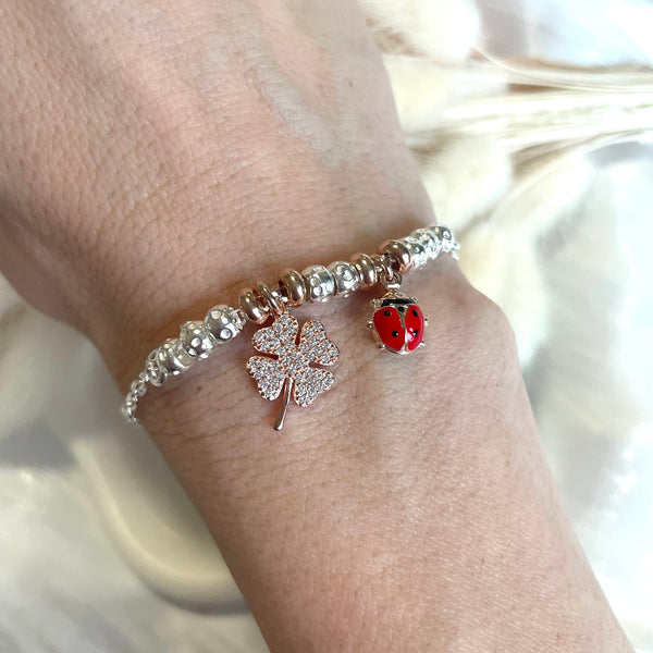 B158 Bracciale con granelli centrali e ciondoli a scelta (non inclusi nel prezzo)