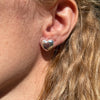 O003 Heart-shaped stud earrings