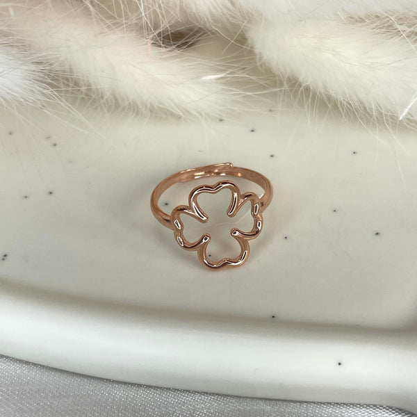 A008 Adjustable pink ring with four-leaf clover