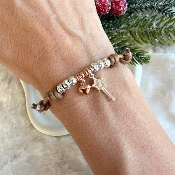 B0214Bracciale cordino cerato bacchetta e cuore bombato