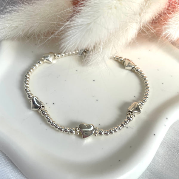 B014 Bracciale con cuori alternato a palline