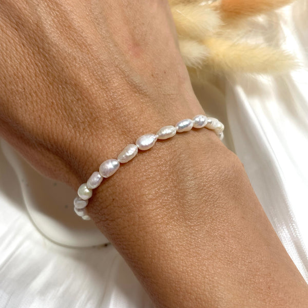 B0182 Bracciale con perle di fiume