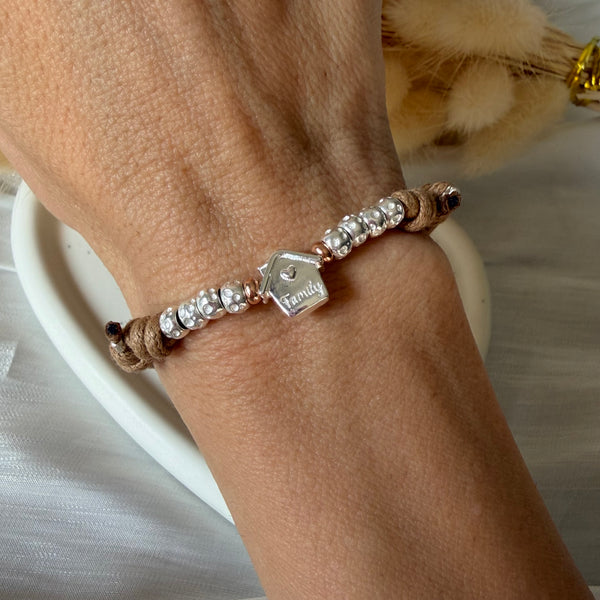 B0194 Bracciale con Cordino Cerato e casina family passante