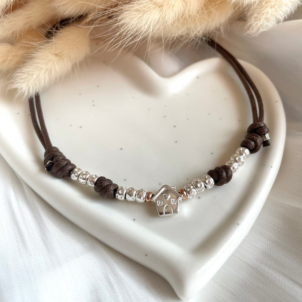 CL121 Collana con cordino cerato granelli e casina Family