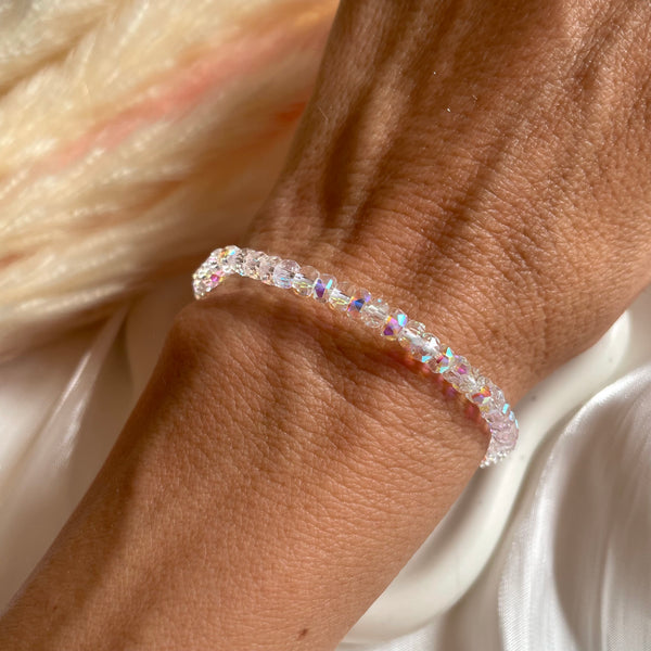 B0298 Bracciale con rondelle di cristalli iridescenti