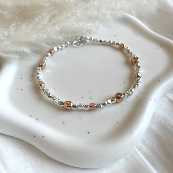 B0290 Bracciale pepite mini alternate a pepite dorate, rosate o argente