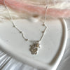 CL0170 Collana con orsetto con cuore e perlina pendenti
