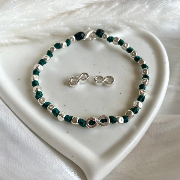 B0248 Bracciale filo nautico con pepite martellate e simbolo infinito.