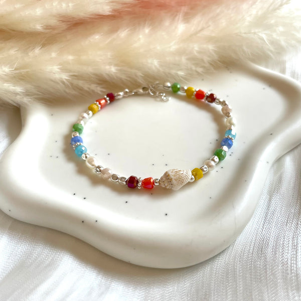 B0293 Bracciale in argento con pepite, cristalli multicolore, perle e volendo conchiglia naturale (inclusa nel prezzo)