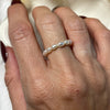 A018 Anello elasticizzato con mini perle risine