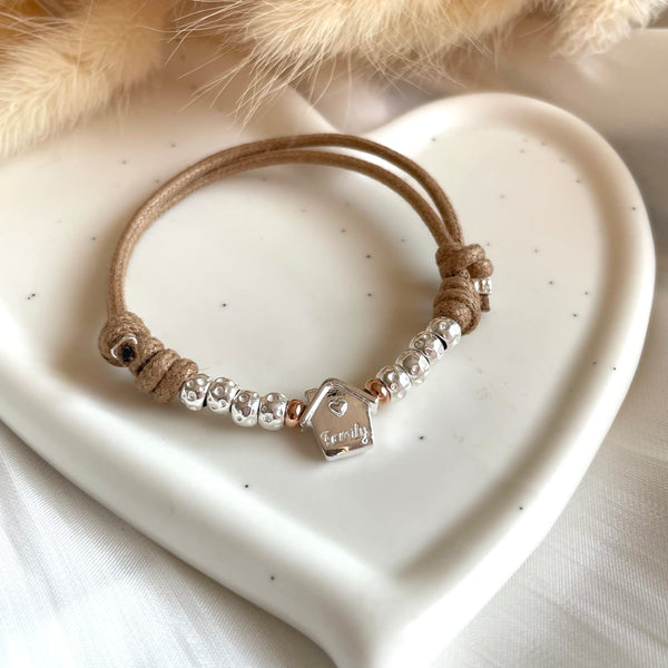B0194 Bracciale con Cordino Cerato e casina family passante