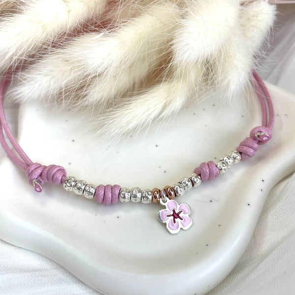 CL066 Collana con cordino cerato e fiore smaltato