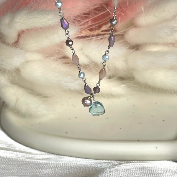 CL068 Collana rosario con cuore idrotermale colorato azzurro