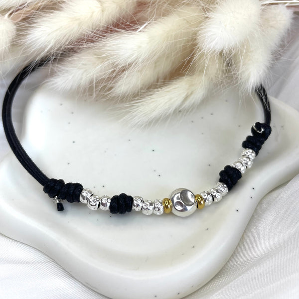 CL048 Collana granelli con cordino cerato e pepitone centrale e rondelle o rosate o dorate