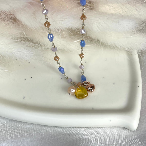 CL067 Collana rosario con cuore idrotermale colorato giallo
